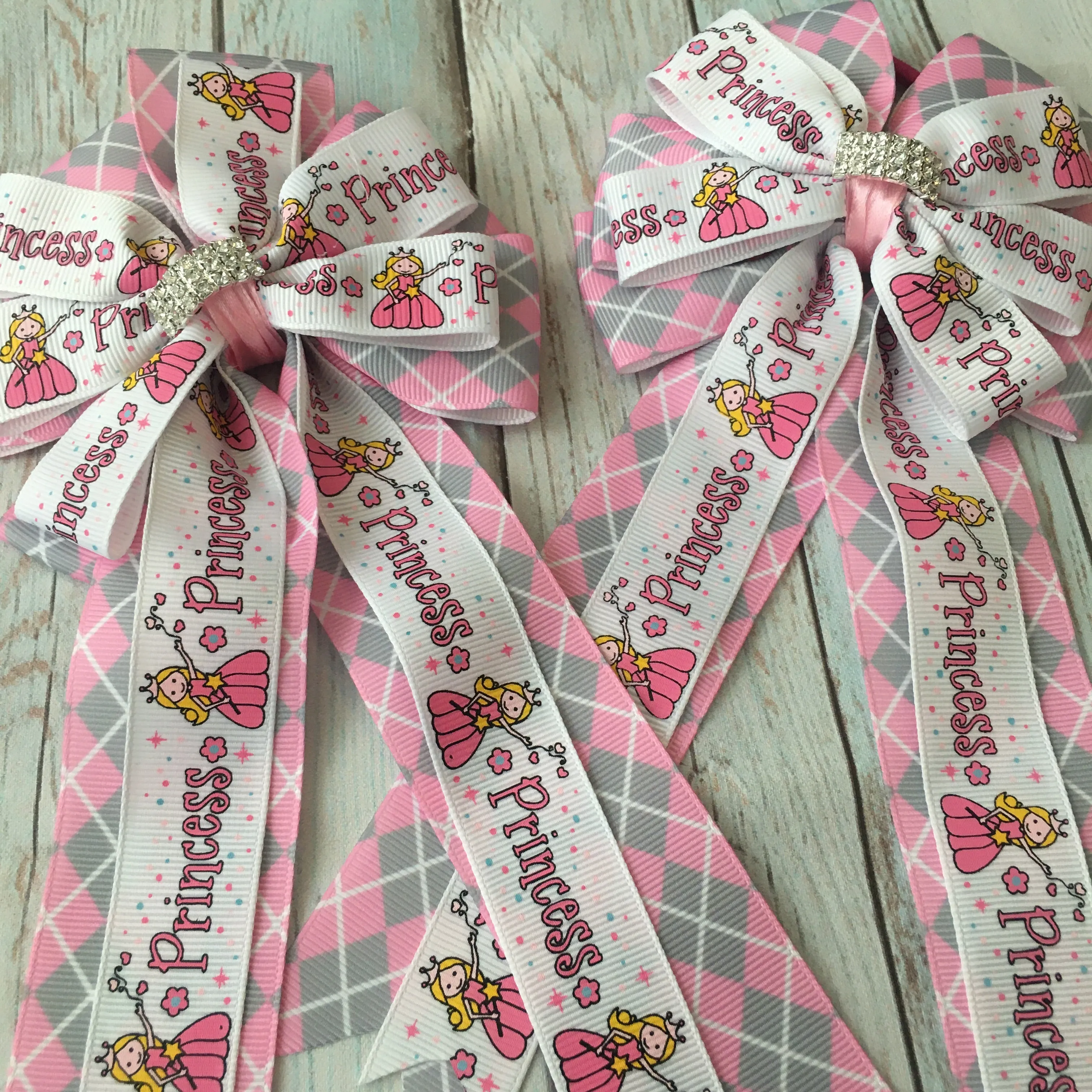 💙 Show Bows: Princess Pink/Gray Argyle