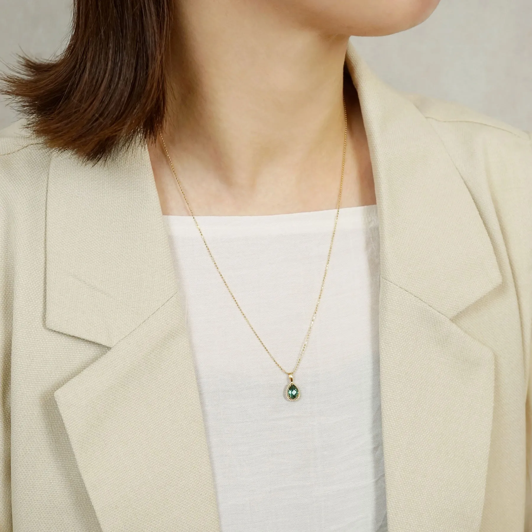 10K Green Quartz Drop Necklace Charm (Yellow Gold)