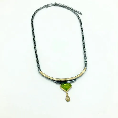 18k Gold Rose Cut Diamond and Rose Cut Peridot Deco Necklace