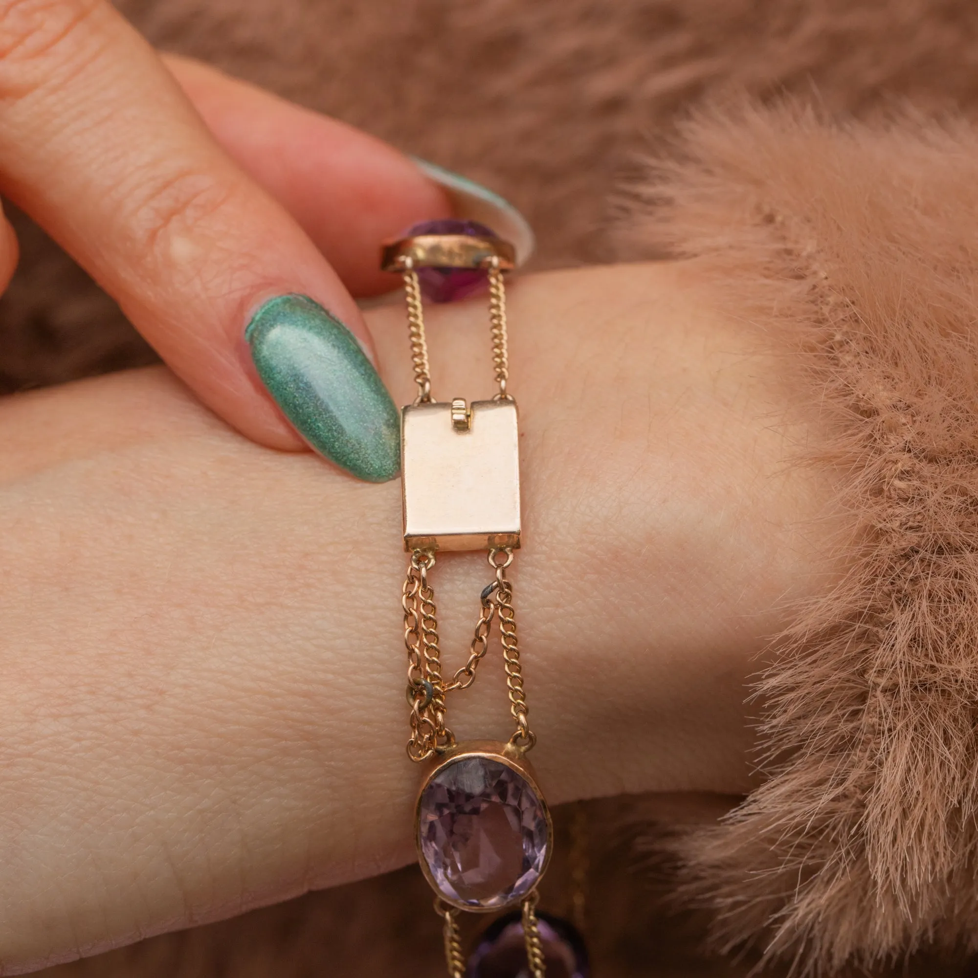 Antique 9ct Gold Amethyst Bracelet, 28.00ct