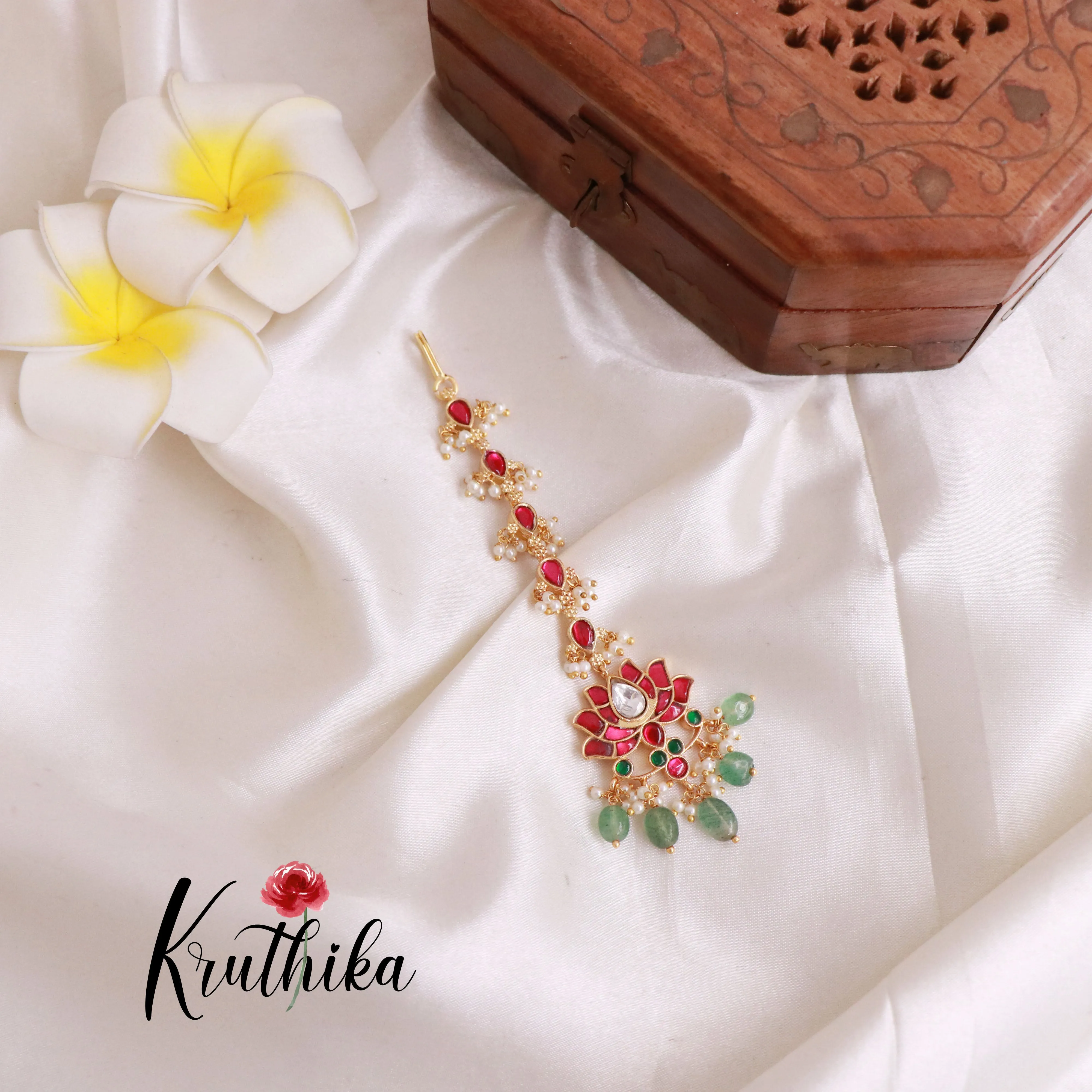 Beautiful Jadau Maang Tika MT230