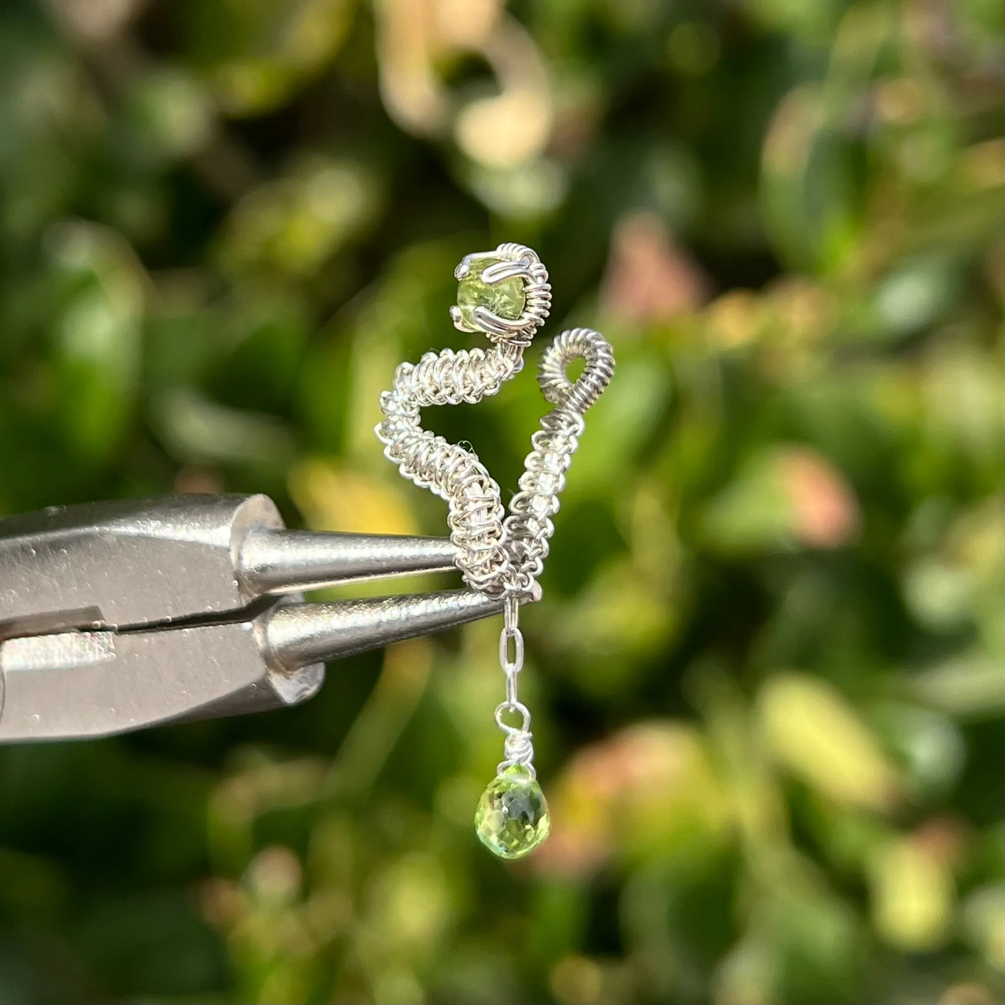 Dangly Vipera Pierceless Nose Cuff in Peridot   .925 Sterling Silver 𓆙 Ready to Ship 𓆙