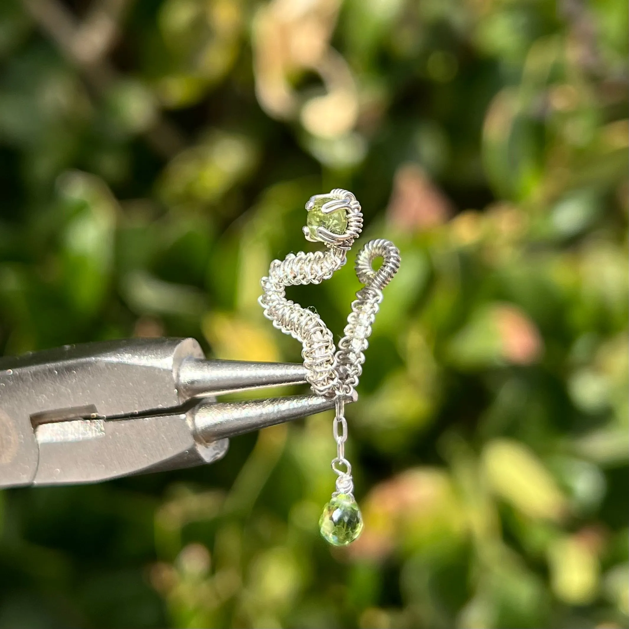 Dangly Vipera Pierceless Nose Cuff in Peridot   .925 Sterling Silver 𓆙 Ready to Ship 𓆙