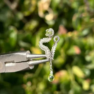 Dangly Vipera Pierceless Nose Cuff in Peridot   .925 Sterling Silver 𓆙 Ready to Ship 𓆙