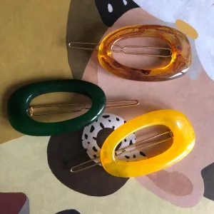 Groovy Snap-Back Barrette
