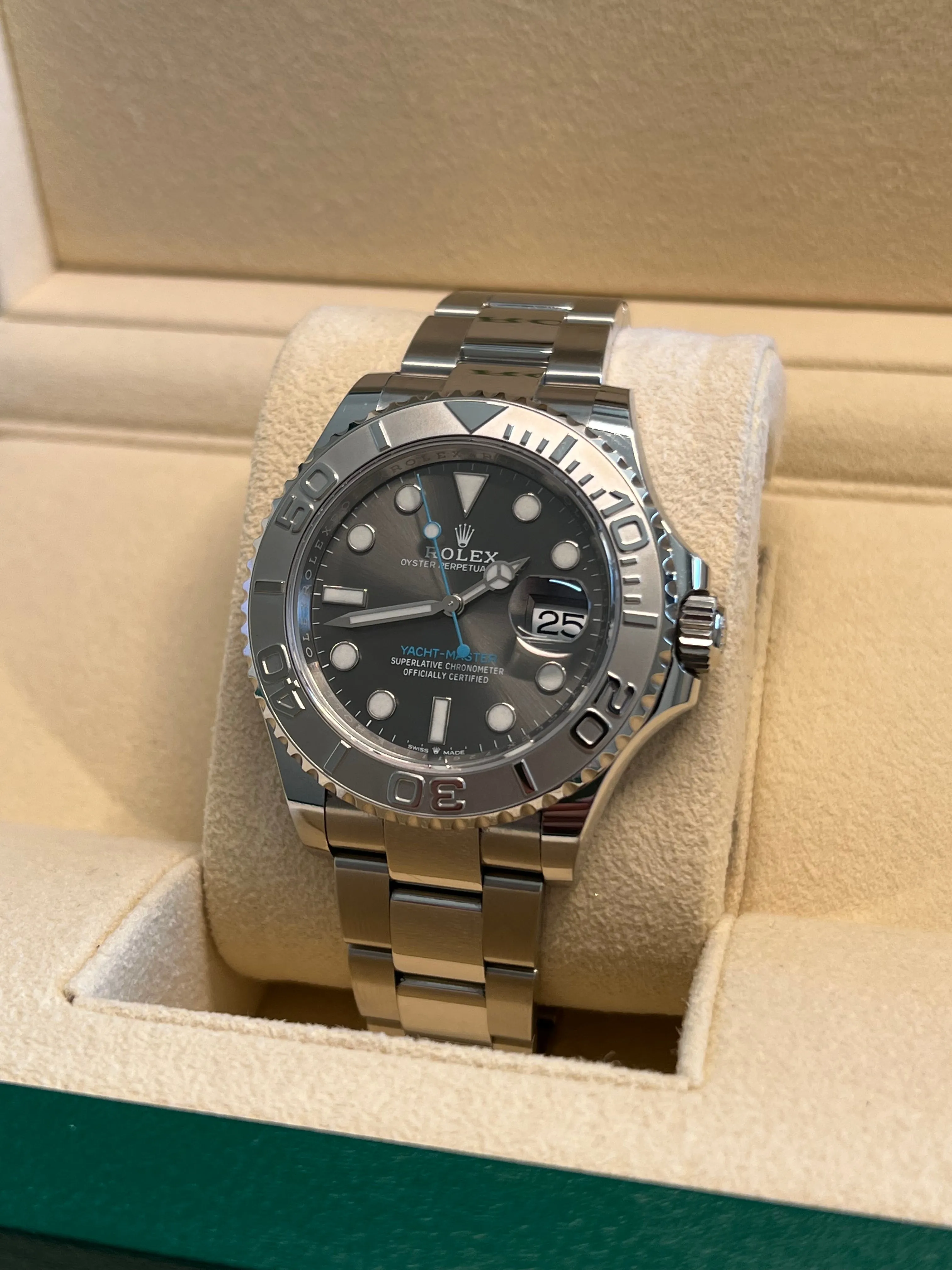Rolex - Pre-owned Yacht-Master 40mm 126622 Rhodium Dial