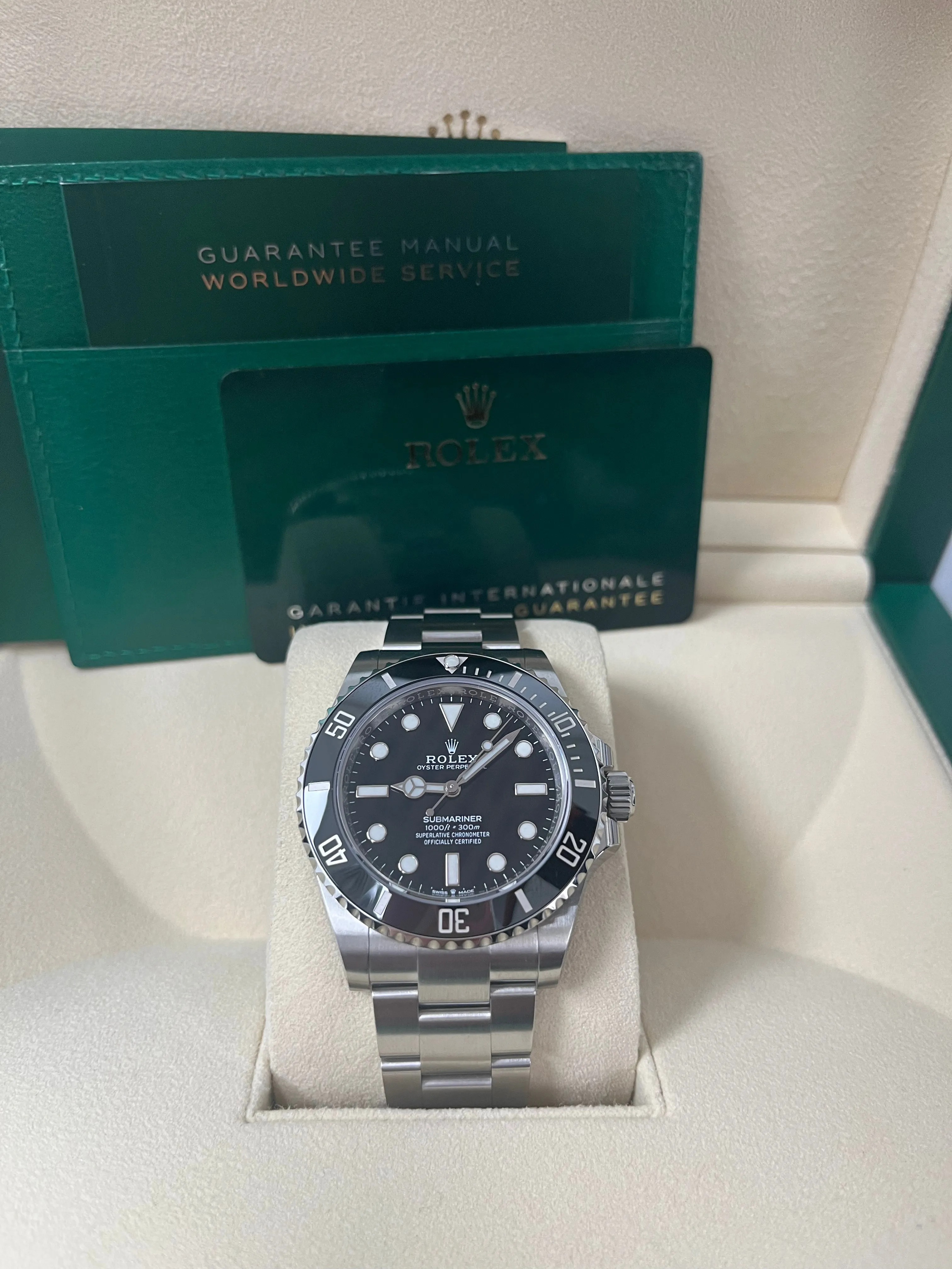 Rolex Submariner (No Date) Black Dial No Date 124060