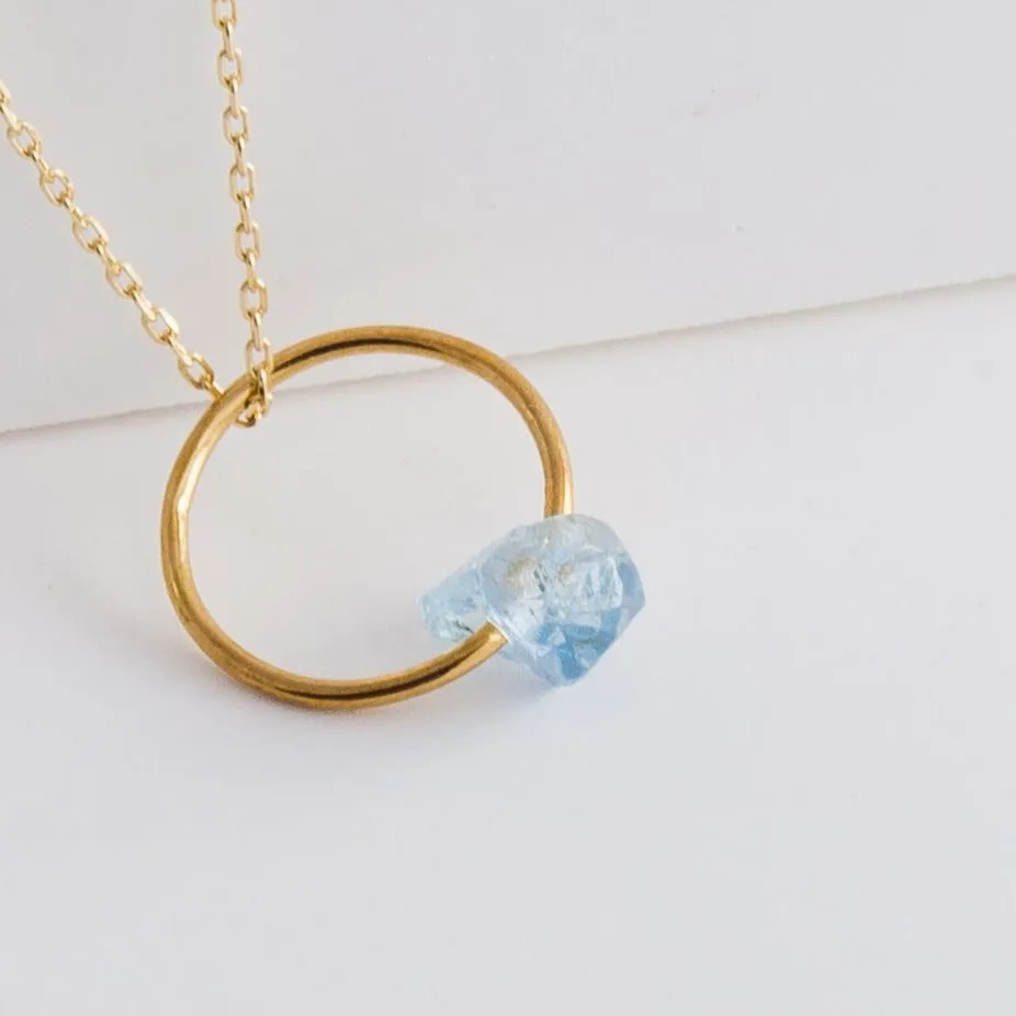 Rough stone aquamarine pendant