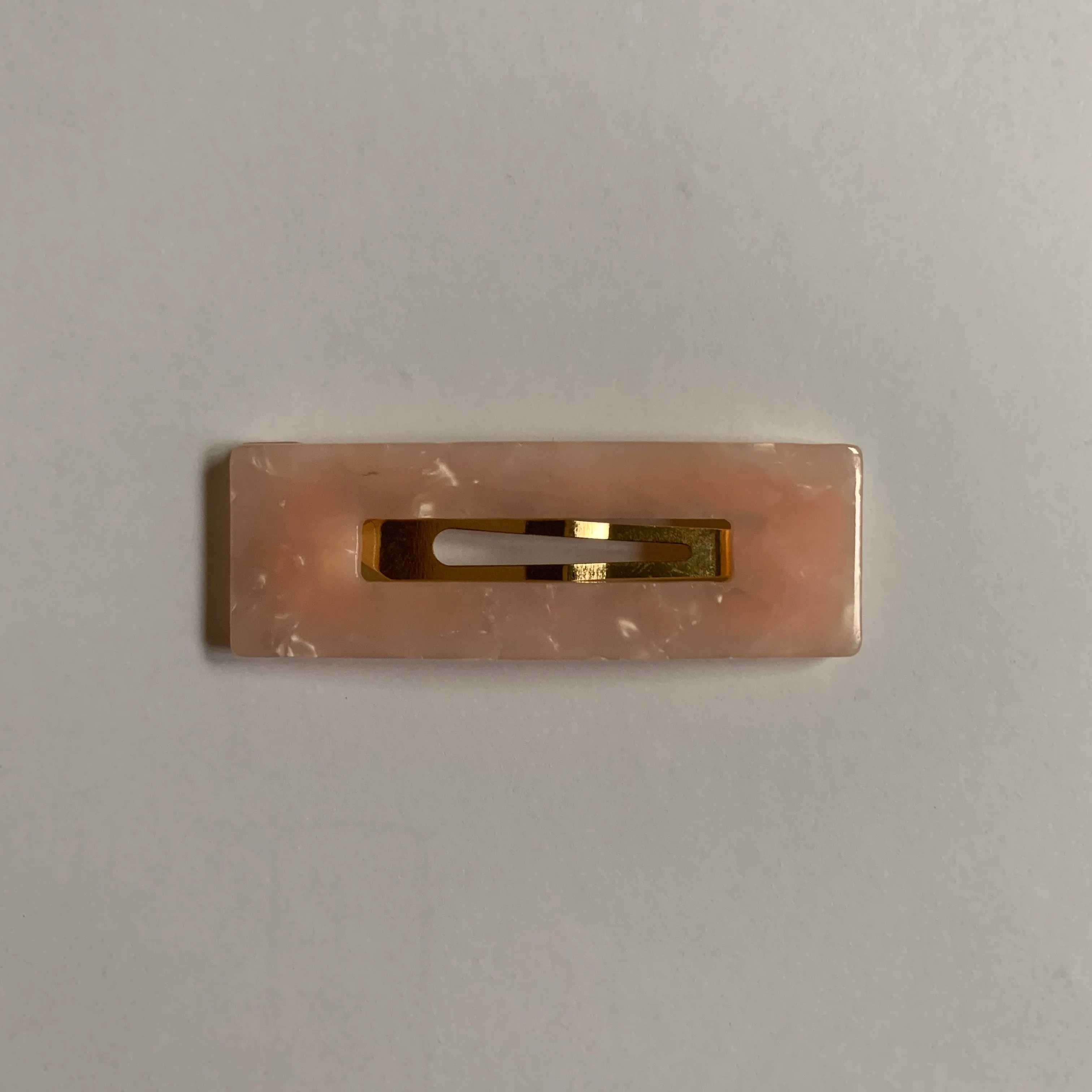TORTOISESHELL HAIR CLIP
