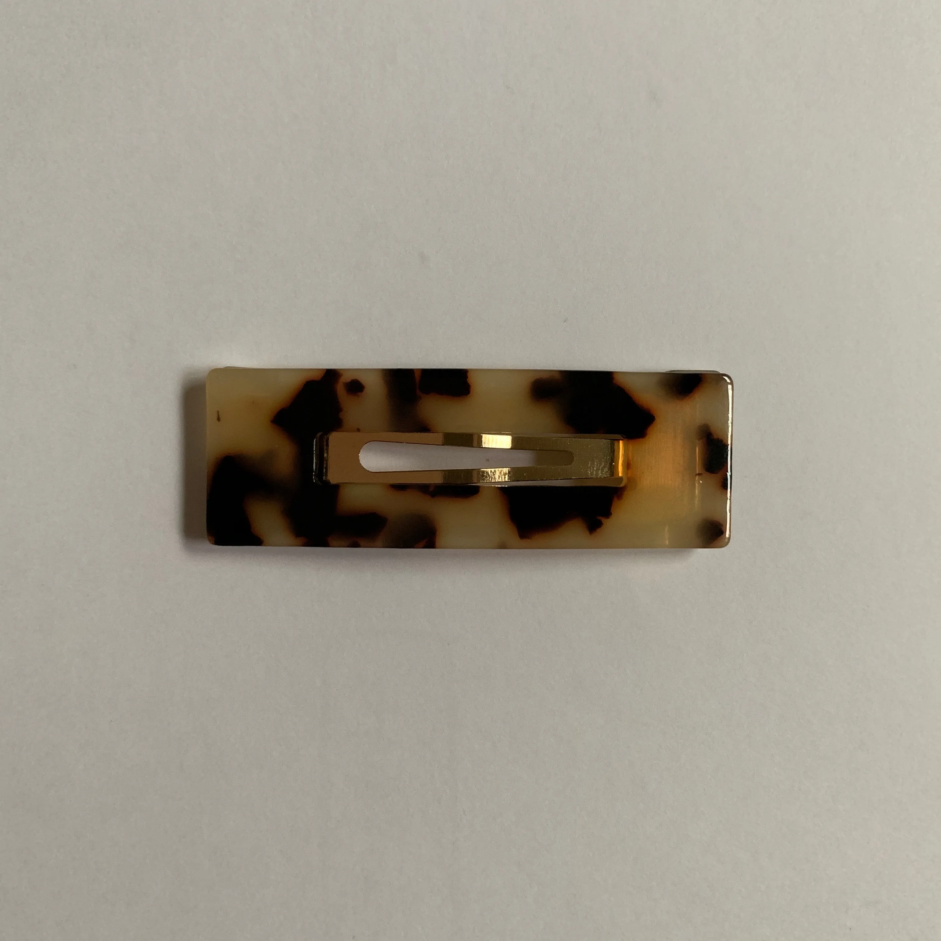 TORTOISESHELL HAIR CLIP