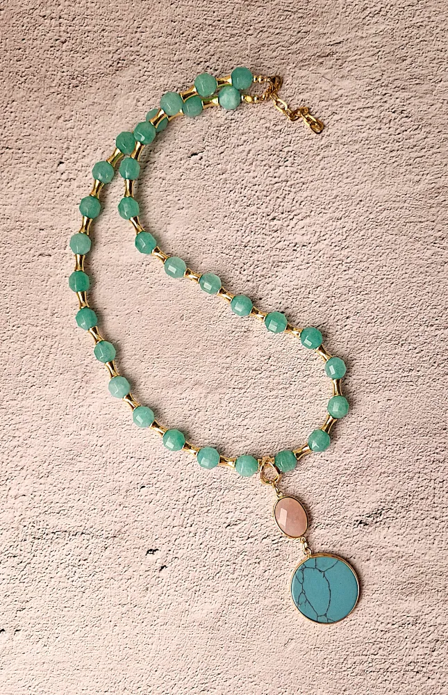Wanda Mint Green Agate Long Necklace