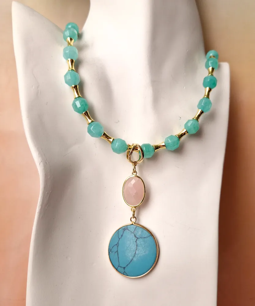 Wanda Mint Green Agate Long Necklace