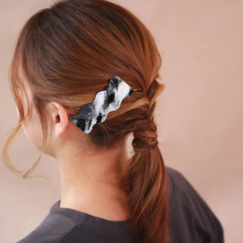 Wavy Plate Hair Barrette